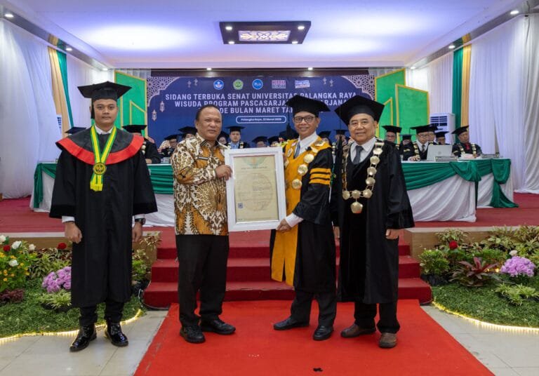 UPR Wisuda Ratusan Lulusan Sarjana dan Program Pascasarjana 1 IMG 20250323 WA0044