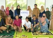 BPJS Ketenagakerjaan Serahkan Santunan Jaminan Kematian dan Beasiswa Pendidikan Rp308 Juta kepada Ahli Waris Perangkat Desa Kolam Kiri 9 BPJS Ketenagakerjaan Serahkan Santunan Jaminan Kematian dan Beasiswa Pendidikan Rp308 Juta kepada Ahli Waris Perangkat Desa Kolam Kiri