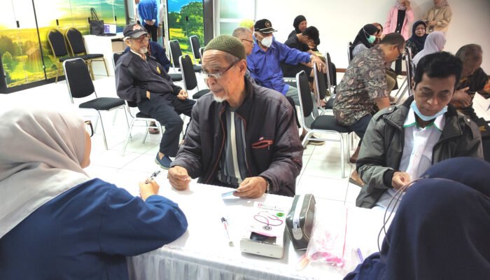 BRI RO Banjarmasin Gelar Pemeriksaan Kesehatan Gratis untuk Masyarakat