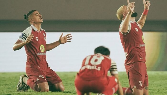 Barito Putera Tumbangkan PSS Sleman di Laga Tandang, Bang Hasnur Nonton Bareng Masyarakat di Banjarmasin