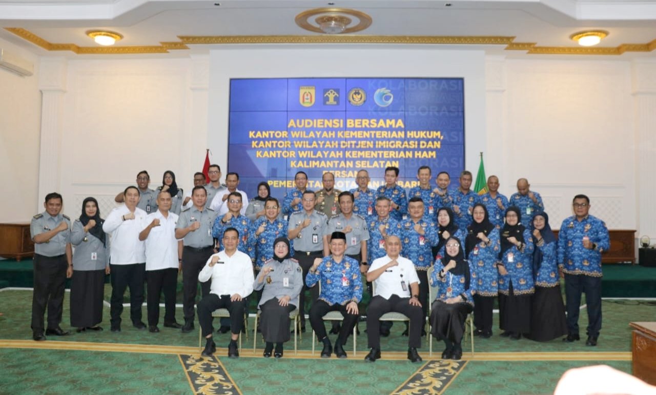 Sinergi Layanan Hukum: Kanwil Kemenkum Kalsel dan Pemkot Banjarbaru Bahas Penguatan Kerja Sama 1 IMG 20250317 154955