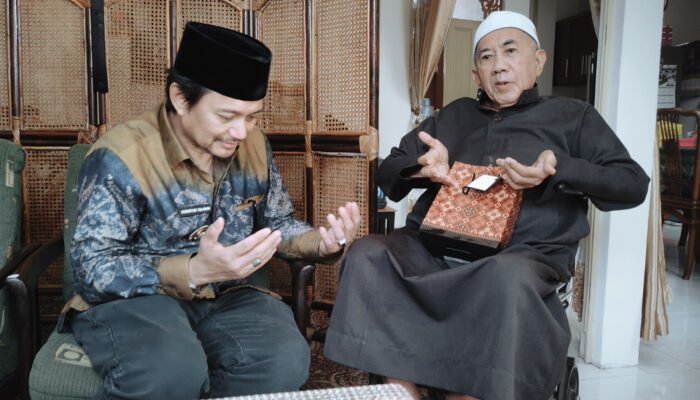 Ramadan 1446 H, Hasnur Group Kembali Serahkan Tali Asih untuk Pondok Pesantren Rakha Amuntai
