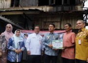 Kunjungi Korban Kebakaran, Yamin Langsung Serahkan Bantuan 13 Kunjungi Korban Kebakaran, Yamin Langsung Serahkan Bantuan