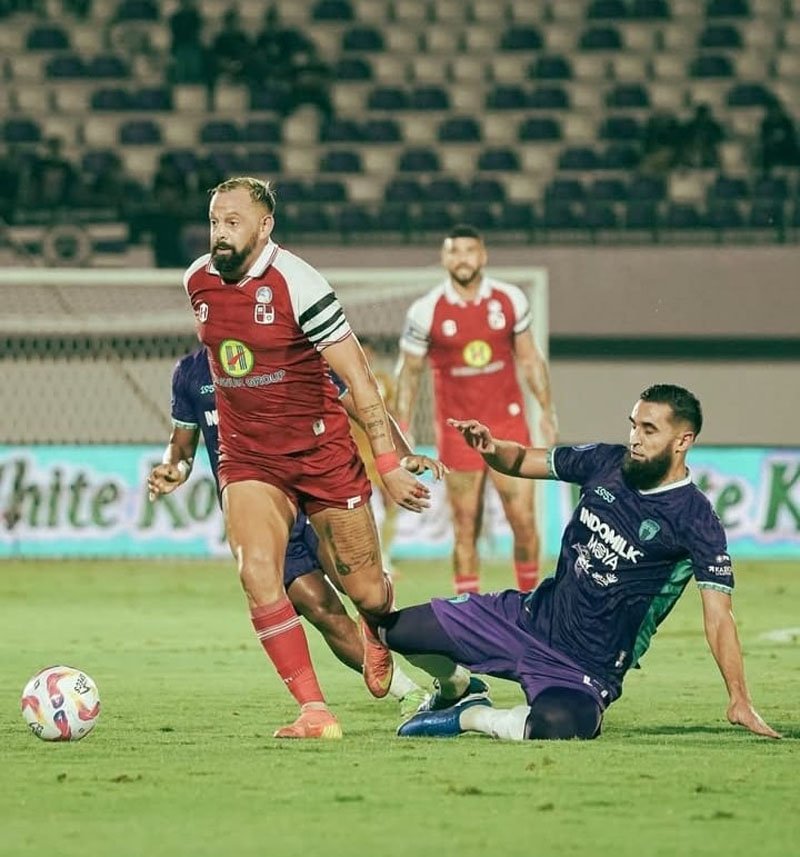 08 3klm pemain Barito Putera jpg