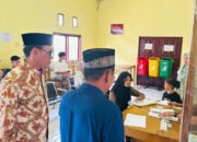 Masyarakat Daha Terlayani Administrasi Kependudukan 8 Masyarakat Daha Terlayani Administrasi Kependudukan