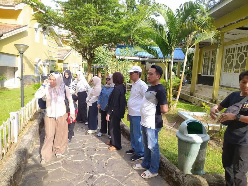 Hal 12 HSS 1 3 klm 2