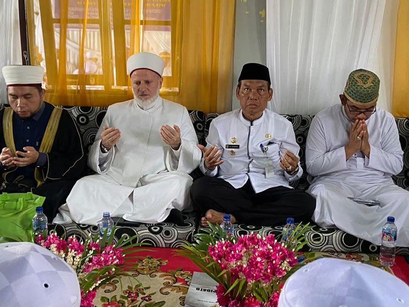 Wabup HSS Hadiri Haul ke-122 Datu Daha 1 Hal 12 HSS 1 3 klm 4