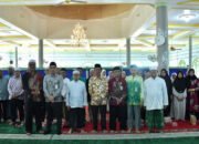 Wabup Buka Manasik Haji di Daha 27 Wabup Buka Manasik Haji di Daha
