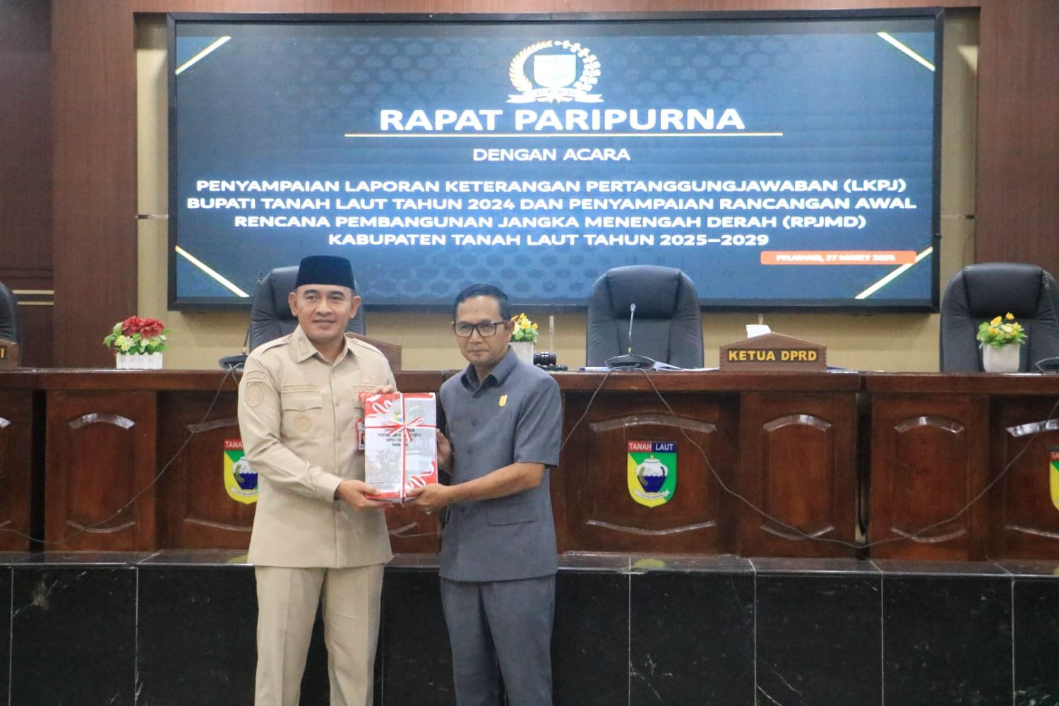 Bupati Sebut Mayoritas Indikator Sangat Memuaskan 1 Hal 2 Tala 1 3 klm