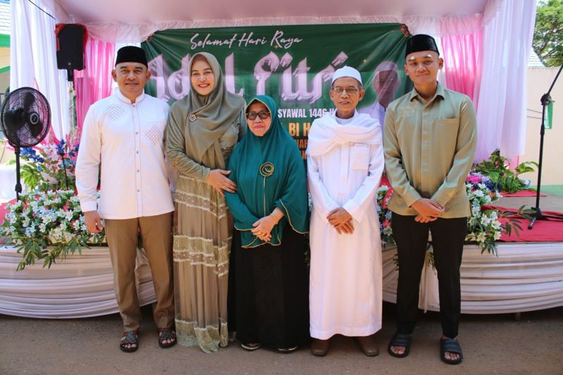 Bupati Hadiri Halalbihalal di Ponpes Nurul Hijrah 1 Hal 2 Tala 13 klm