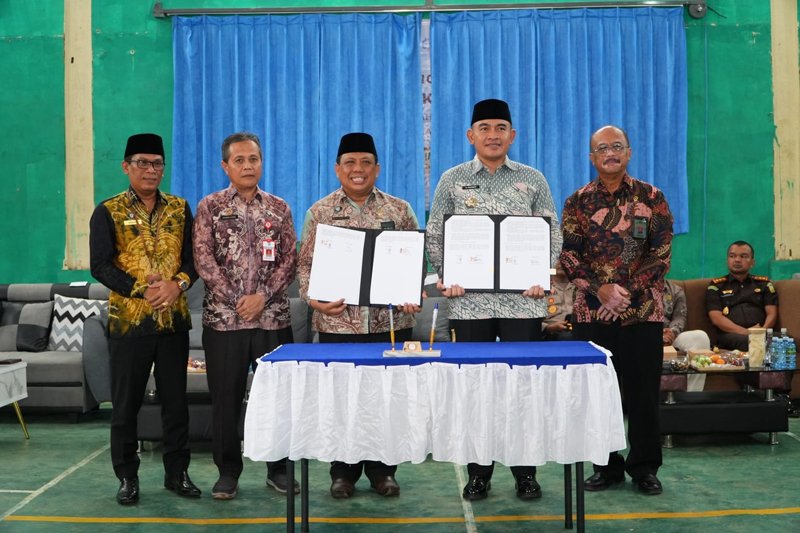 Bupati Luncurkan Program “Pilanduk Langkar Masuk Desa” 1 Hal 2 Tala 3 klm 12