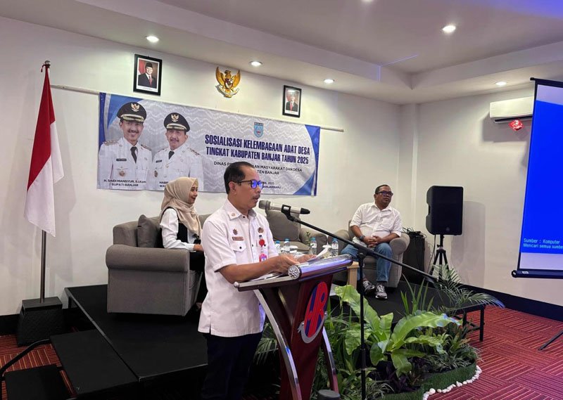 Hal 4 3 KLm Martapura Adat desa