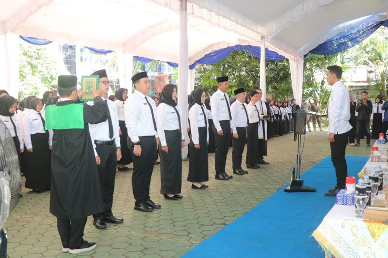 Hal 4 3 KLm Martapura Dilantik Bupati