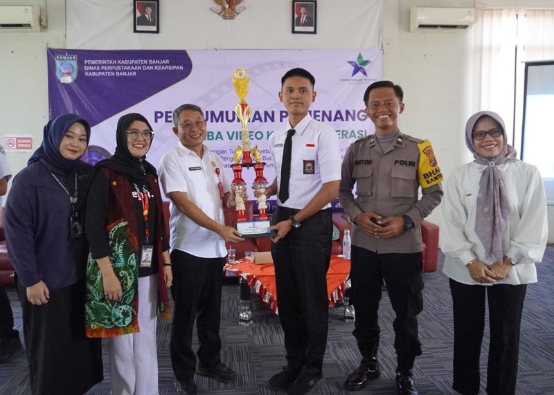Hal 4 3 Klm Martapura Konten literasi