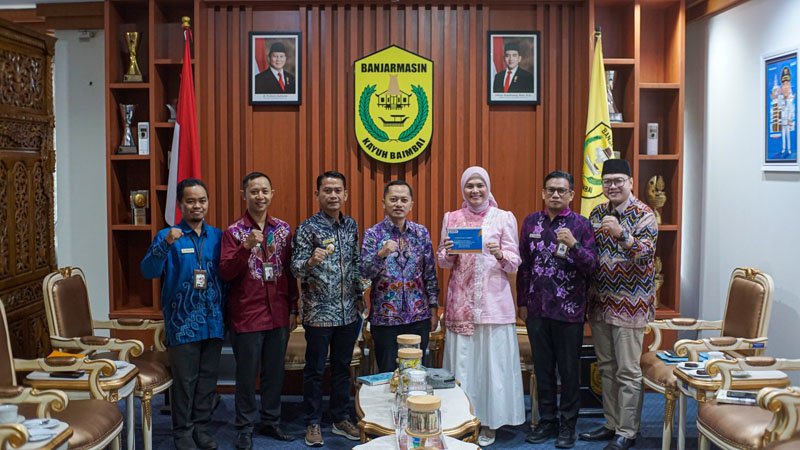 Hal 6 3 KLM Ombusmen