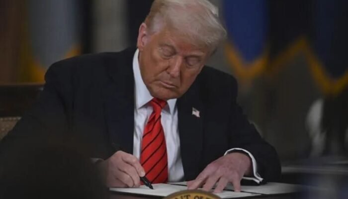 Amerika Serikat Akan Naikkan Tarif Impor dari China Menjadi 125 Persen