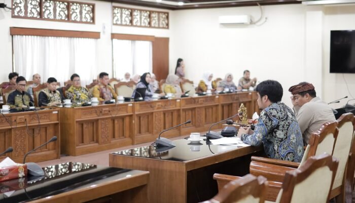Pansus Satu Konsultasi Mekanisme Pembahasan LKPj Gubernur T.A 2024 ke Bali