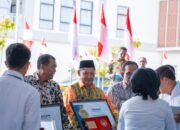 Bupati HST Terima Penghargaan Dari BINDA RI