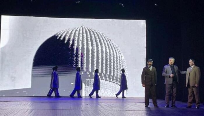 Megawati Hadiri Teater Sejarah Imam Al-Bukhari -Soekarno di Gedung Kesenian Jakarta 3 IMG 20250416 WA0033