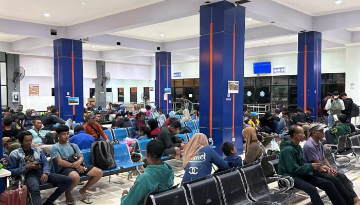 Pelindo Regional 3 Sub Regional Kalimantan Layani Lebih 40 Ribu Penumpang Pemudik Lebaran 2025