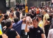 Kericuhan Warnai Sidang Sekjen PDIP Hasto Kristiyanto