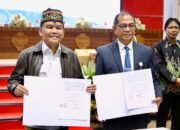 Gubernur dan Rektor UPR Tandatangani PKS Hibah Dana Pemprov Kalteng 29 Gubernur dan Rektor UPR Tandatangani PKS Hibah Dana Pemprov Kalteng
