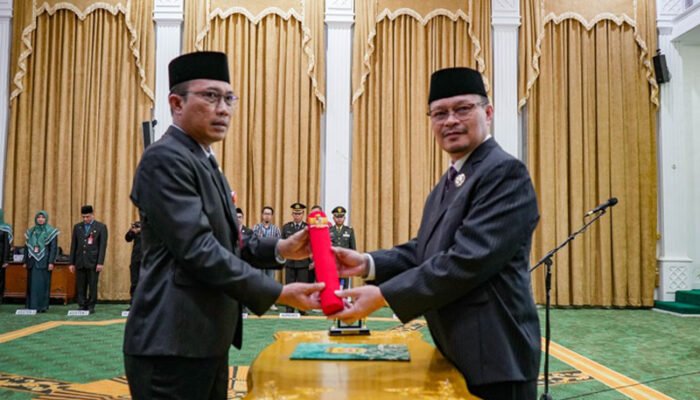 Pj Wali Kota Banjarbaru Lantik Sirajoni, Ini Harapan untuk Pemerintahan ke Depan 3 hAL 6 3 klm bjb 1 2