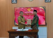 Wakil Bupati Katingan Serahkan LKPD Un - Audited 2024 33 Wakil Bupati Katingan Serahkan LKPD Un – Audited 2024