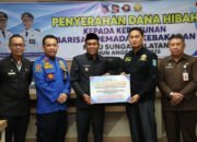 Dana Rp1,9 Miliar Diserahkan untuk Kerukunan BPK HSS 26 Dana Rp1,9 Miliar Diserahkan untuk Kerukunan BPK HSS
