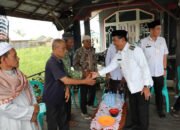 Bupati Hadiri Pemakaman Saudara dari Wabup 14 Bupati Hadiri Pemakaman Saudara dari Wabup