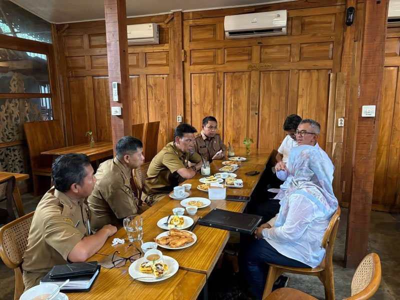 Wabup Bertemu Kepala BWS Bahas Normalisasi Sungai Amandit 1 Hal 12 HSS 3 klm 3