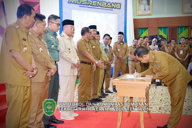 Bupati Tapin Hadiri Musrenbang RPJMD Kalsel 2025–2029 1 Hal 12 Tapin 35 klm 1