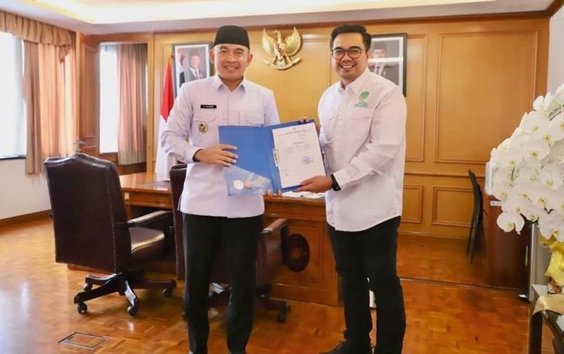 Peringati May Day, Kapolres Tala Temui Buruh PT Arutmin 1 Hal 2 Tala 1 3 klm