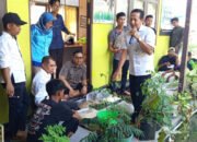 Milenial Sungai Tabuk Semangat Dalami Pengolahan Pakan Itik