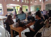 Dekatkan Layanan, Disdukcapil Sambangi Sungai Pinang 52 Dekatkan Layanan, Disdukcapil Sambangi Sungai Pinang