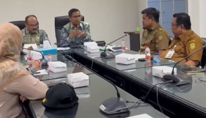 Hal 5 Lensa 4 DPRD Kota Banjarmasin