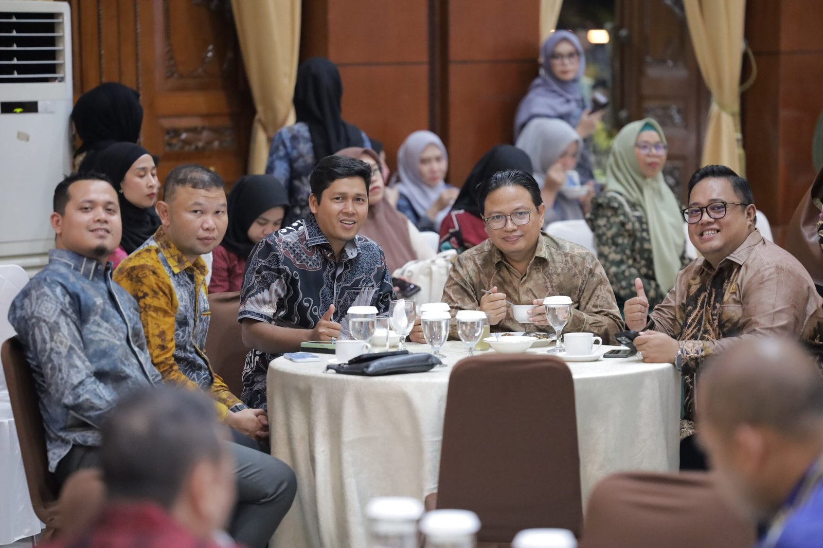 Hangat dan Konstruktif, Forum DPRD – Pemprov Peroleh Apresiasi 1 Hal 6 3 Klm Forum scaled