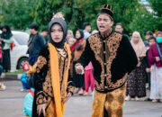 Kabaret Roro Jonggrang Warnai Parade Senja Mei di Banjarbaru