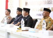 Unsur Pimpinan DPRD Tanbu Hadiri Pelantikan Kades Antar Waktu