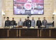 DPRD Kalsel Sampaikan Catatan Rekomendasi LKPj Gubernur Tahun Anggaran 2024 35 DPRD Kalsel Sampaikan Catatan Rekomendasi LKPj Gubernur Tahun Anggaran 2024