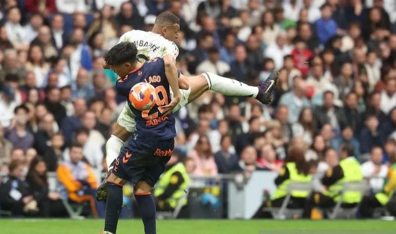 Real Madrid Terus Bayangi Barcelona Diperebutan Gelar Liga Spanyol 1 IMG 20250505 WA0010