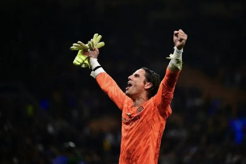 Tujuh Penyelamatan Gemilang Sommer Hingga Singkirkan Barcelona 1 IMG 20250507 WA0019