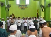 Mewakili Bupati Batola, Zulkipli Hadiri Haul Ke-13 Ulama Kharismatik KH Ahmad Sibawaihi 8 Mewakili Bupati Batola, Zulkipli Hadiri Haul Ke-13 Ulama Kharismatik KH Ahmad Sibawaihi