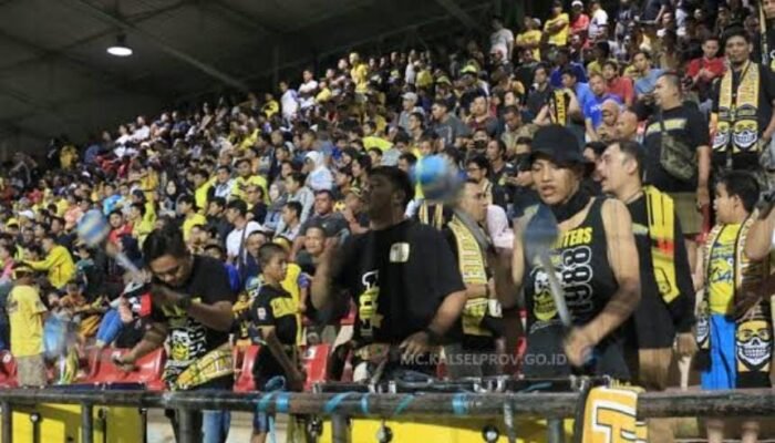 Kecewa Soal Tempat Duduk, Suporter Barito Putera: “Tak Etis dan Egois”