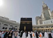 Tanpa Visa Haji, WNA akan Didenda Rp 88 Juta dan Dilarang Masuk ke Arab Saudi Selama 10 Tahun 8 Tanpa Visa Haji, WNA akan Didenda Rp 88 Juta dan Dilarang Masuk ke Arab Saudi Selama 10 Tahun