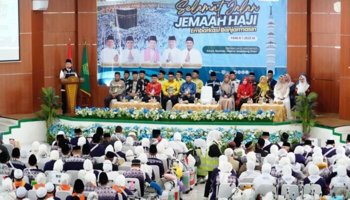Sebanyak 423 Jemaah Haji Asal Kalteng dan Petugas Kloter BDJ 05 Diberangkatkan ke Madinah