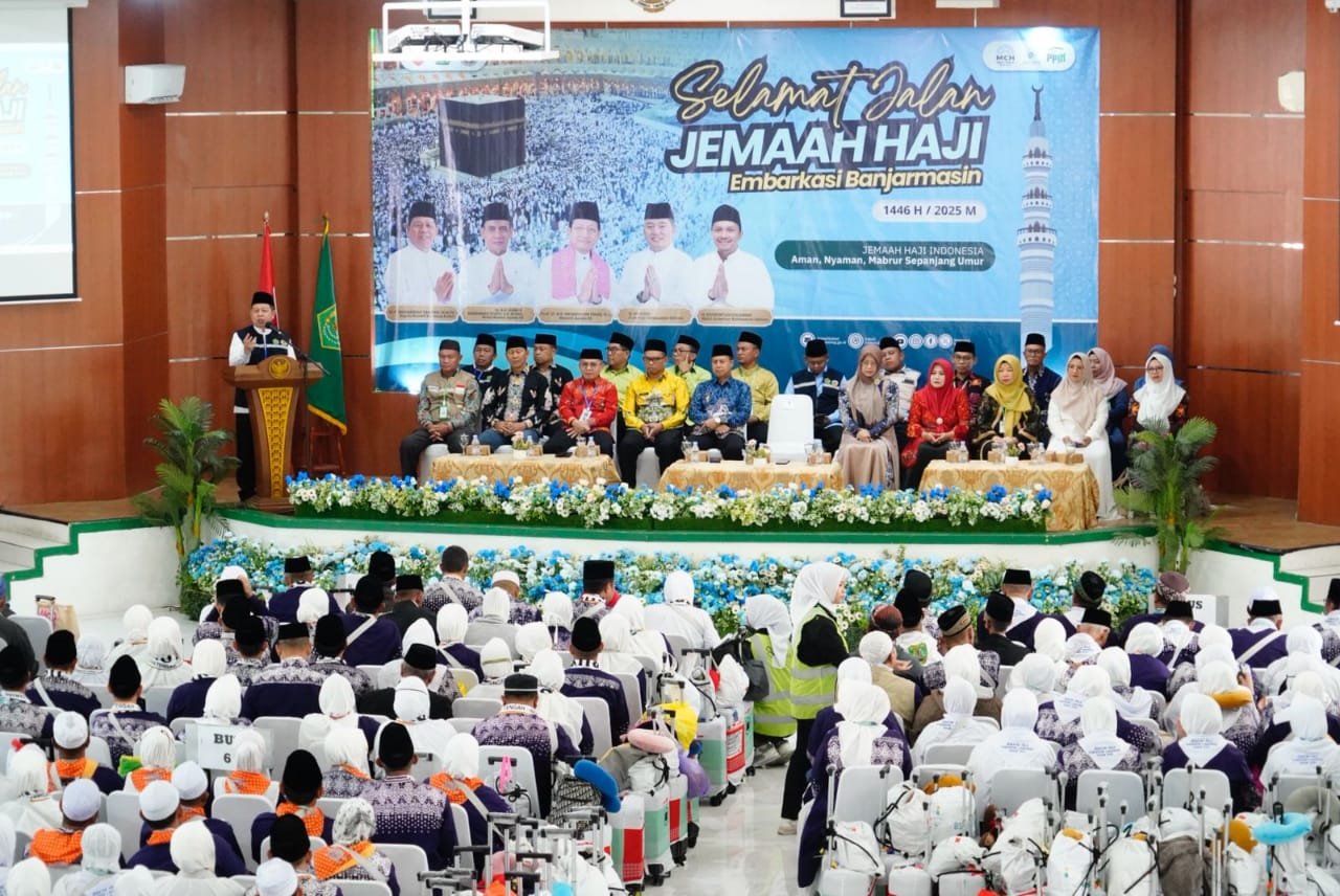 Sebanyak 423 Jemaah Haji Asal Kalteng dan Petugas Kloter BDJ 05 Diberangkatkan ke Madinah 1 IMG 20250513 WA0046