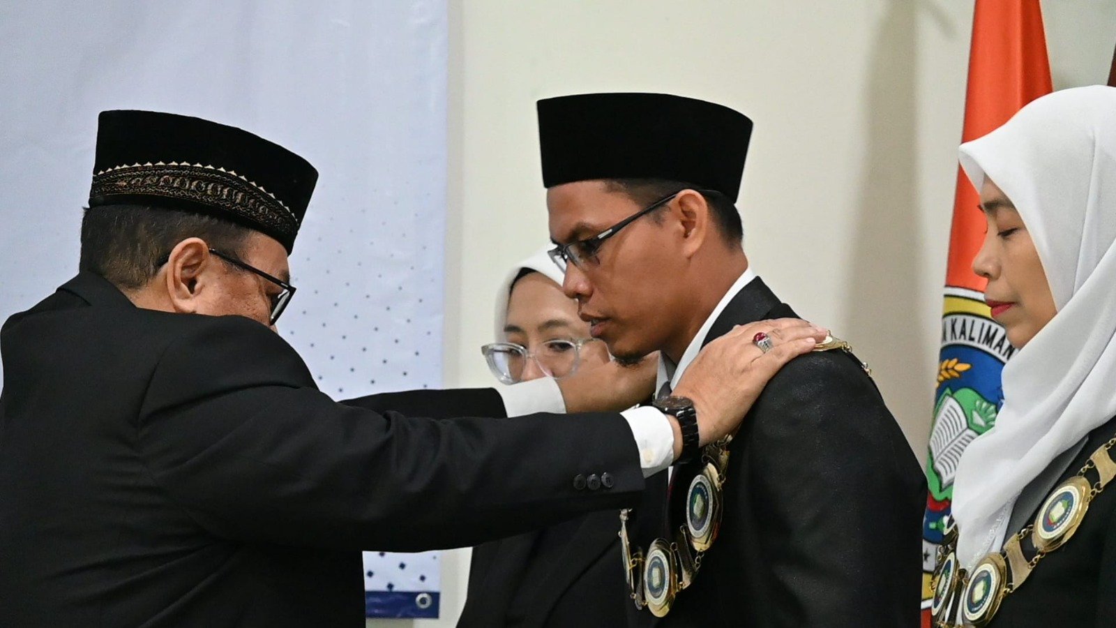 Empat Wakil Rektor UNISKA Resmi Dilantik, Rektor Tekankan Inovasi dan Kolaborasi 1 IMG 20250517 WA0000