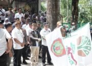 Gubernur Pimpin Pelepasliaran 45 Individu Orang Utan. 16 Gubernur Pimpin Pelepasliaran 45 Individu Orang Utan.