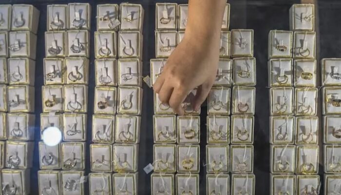 Tiga Produk Logam Mulia Kompak Meroket